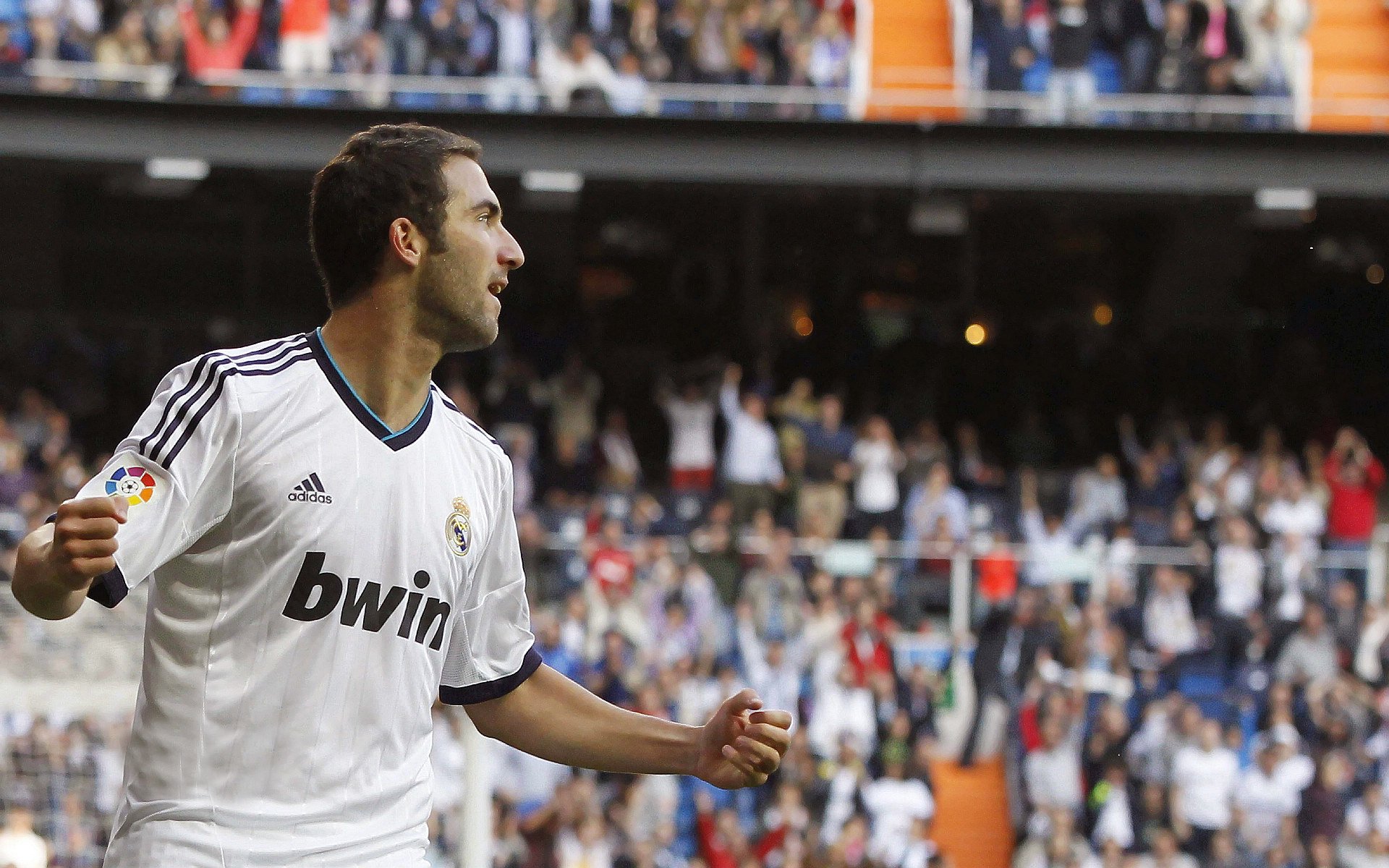 阿尔梅里亚主场1-2不敌皇家贝蒂斯,遗憾落败,阿尔梅里亚主教练