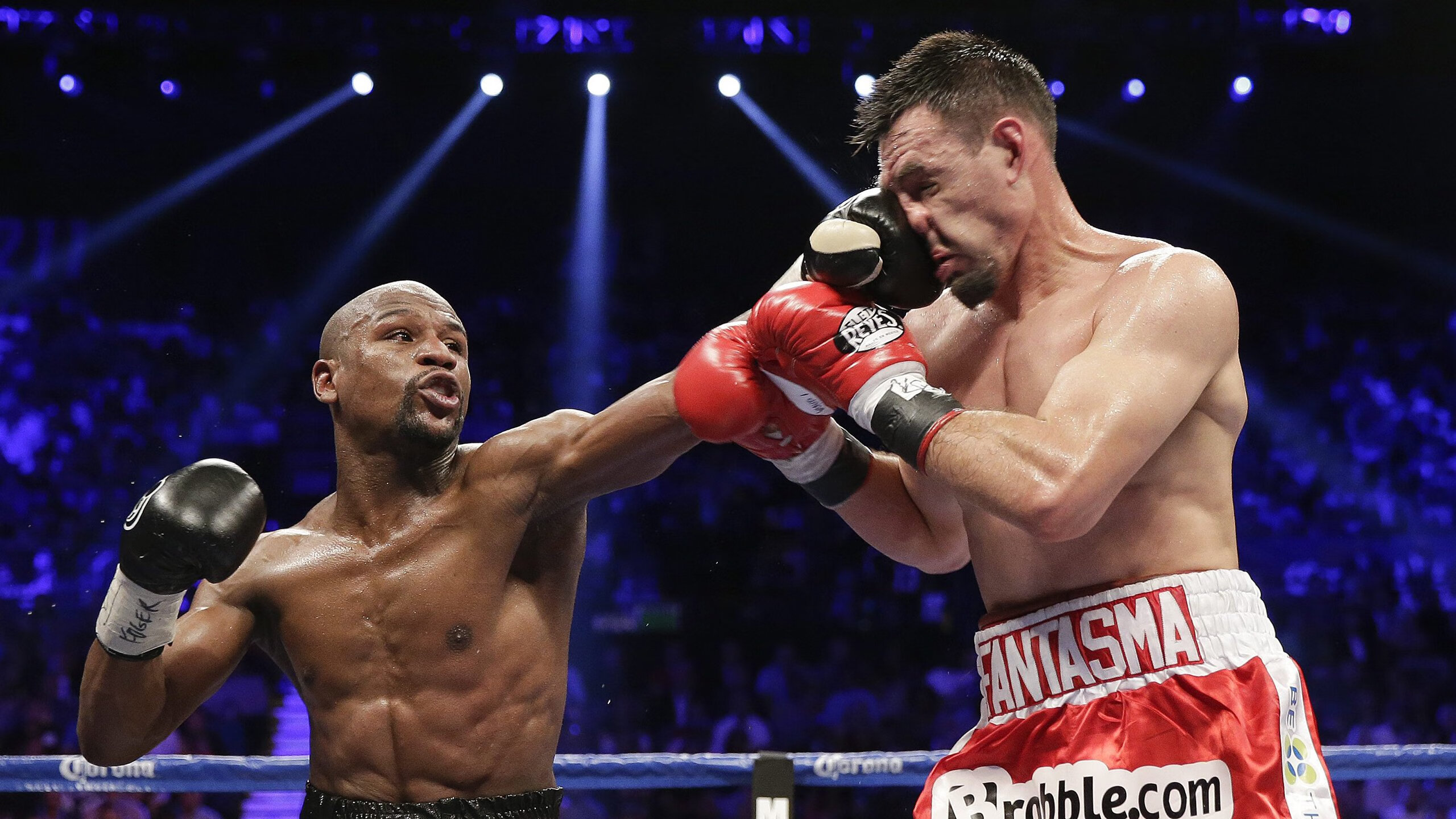 开云体育入口-【比赛背后】顶级运动员的秘密训练计划曝光，运动员的训练日常