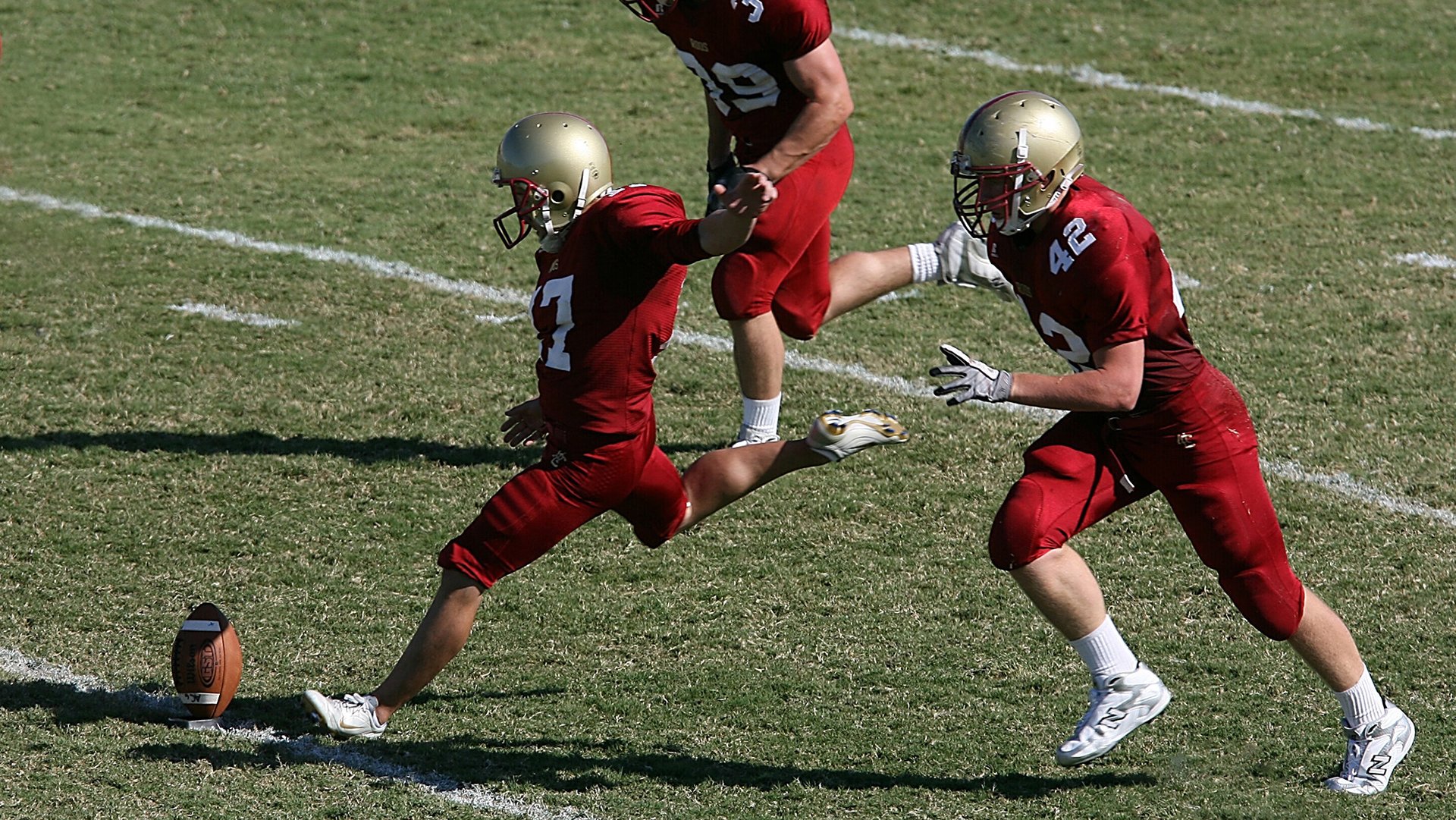 精彩对决临近，女足赛程全新调整，女足足球赛